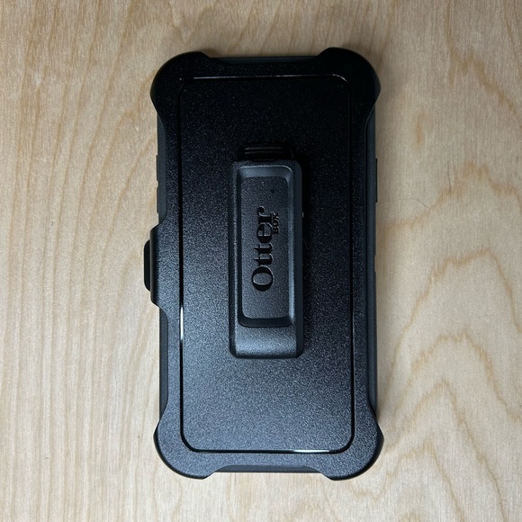 New OtterBox Defender iPhone 11 Pro Max Case with clip - Picture 4 of 4